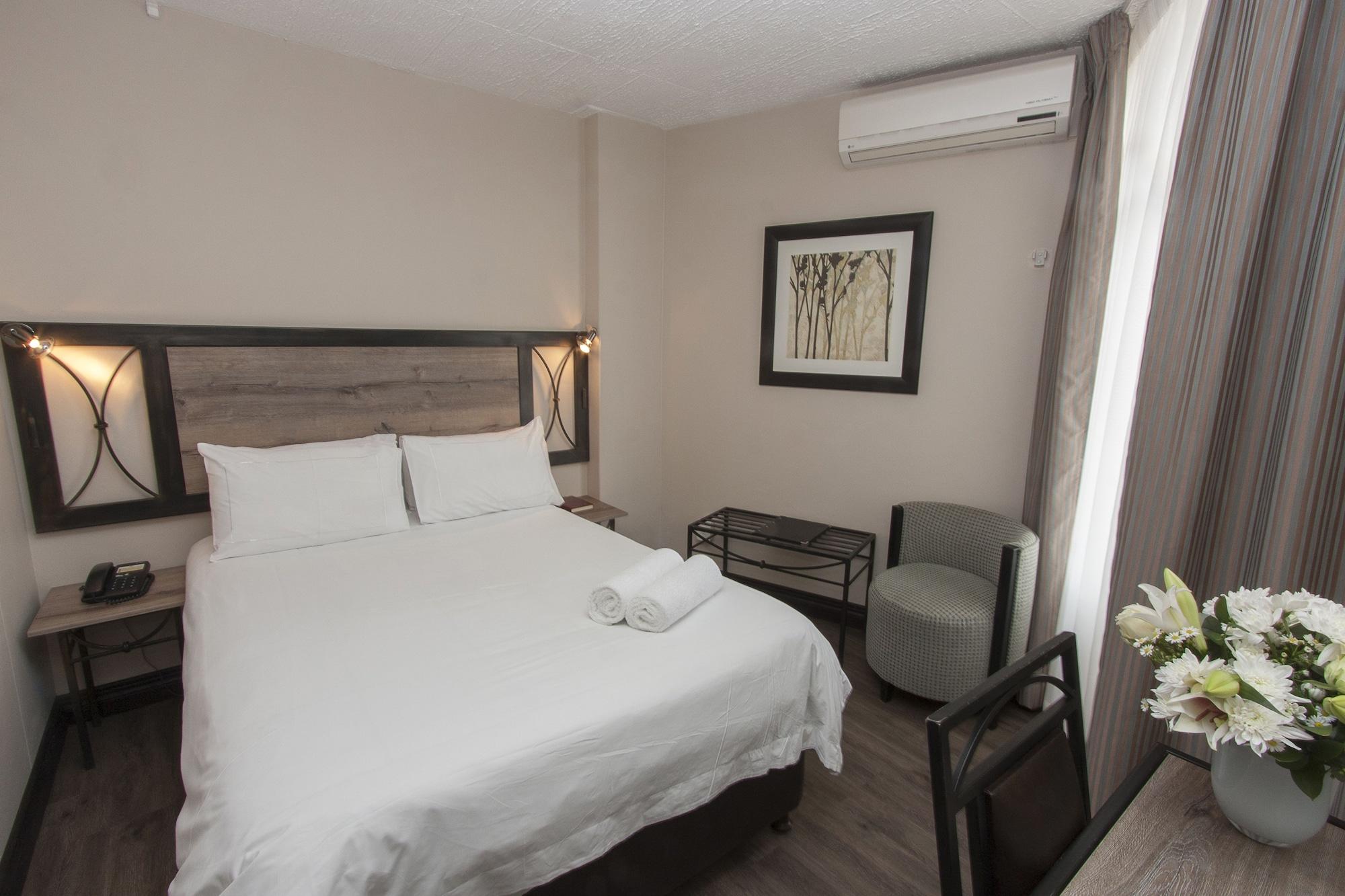 224 & 3* Pretoria-Noord